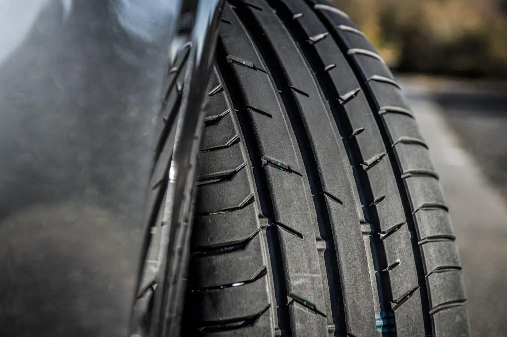 Автомобильные шины Toyo Proxes T1 Sport SUV 285/35R21 105Y, Proxes T1 Sport SUV 285/35R21 105Y
Автомобильные шины Toyo Proxes T1 Sport SUV 285/35R21 105Y, Proxes T1 Sport SUV 285/35R21 105Y