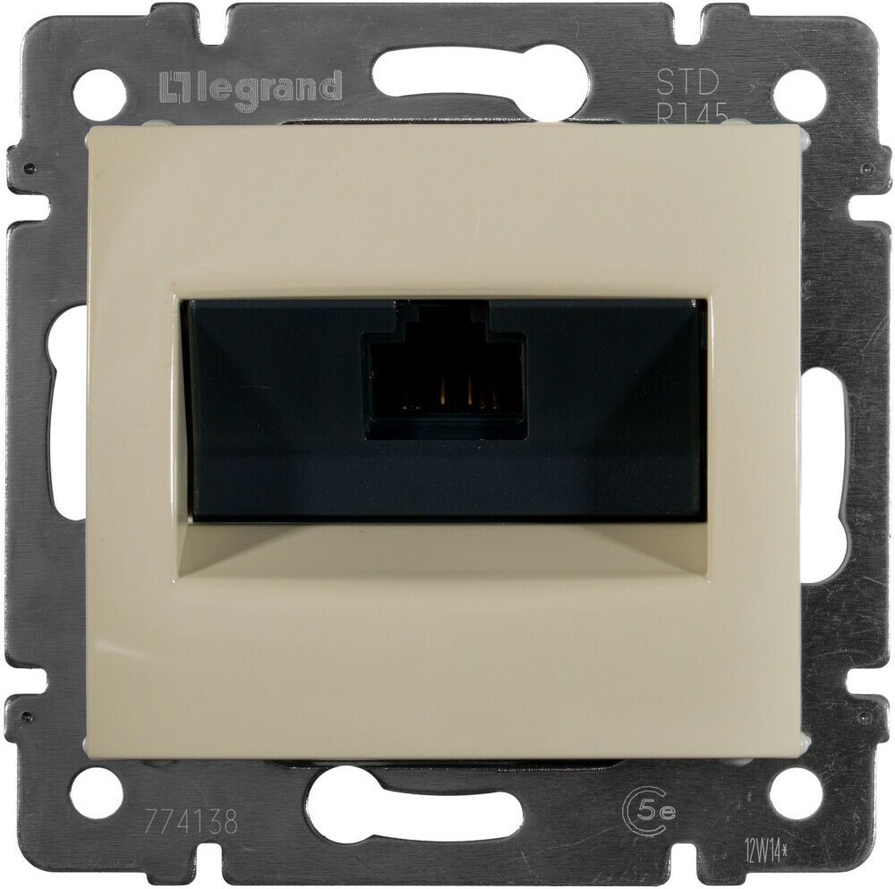 

Розетка и выключатель Legrand 774138, Розетка Legrand 774138