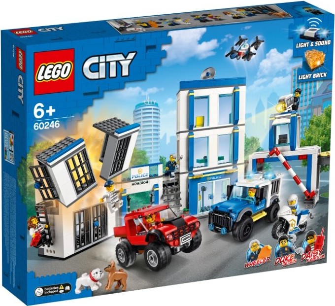 

Конструктор LEGO CITY 60246 Полицейский участок, Конструктор LEGO CITY Полицейский участок 60246