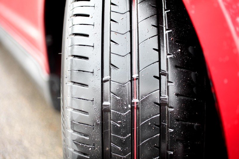 

Автомобильные шины Bridgestone Ecopia EP300 245/45R18 96V, Ecopia EP300 215/50R17 91V