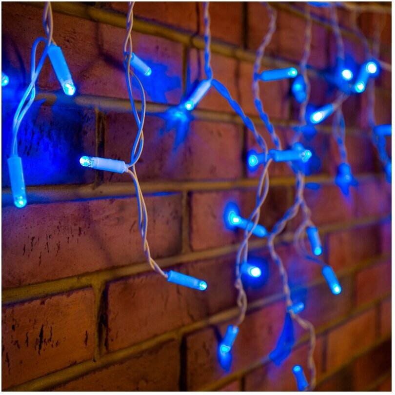 

Новогодняя гирлянда Neon-night Айсикл бахрома 1.8х0.5м синий [255-023], Гирлянда Айсикл (бахрома) светодиодный, 1,8 х 0,5 м, белый провод, 220В, диоды синие