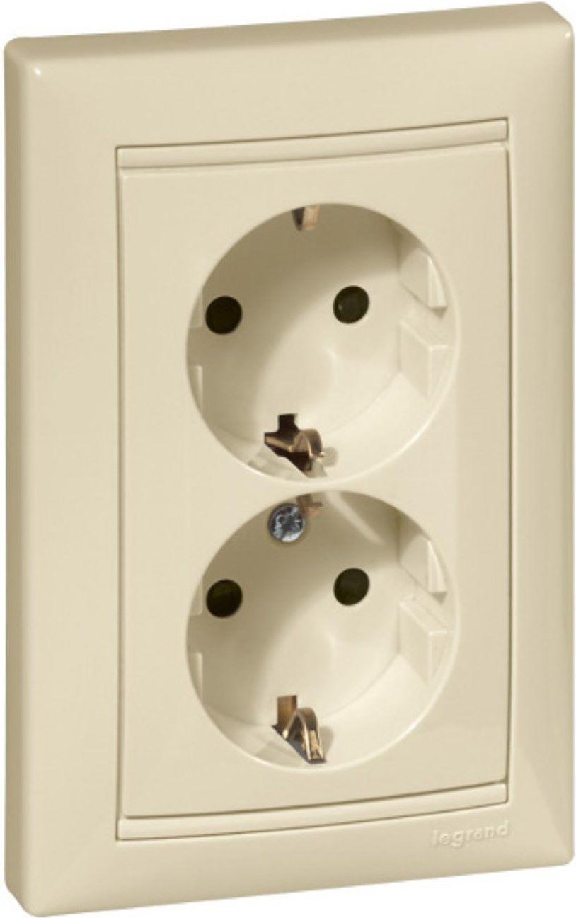 

Розетка Legrand Valena 695616 слоновая кость
