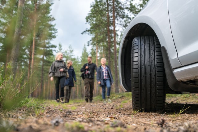 

Автомобильные шины Nokian Hakka Blue 2 205/55R16 94W, Hakka Blue 2 205/55R16 94V