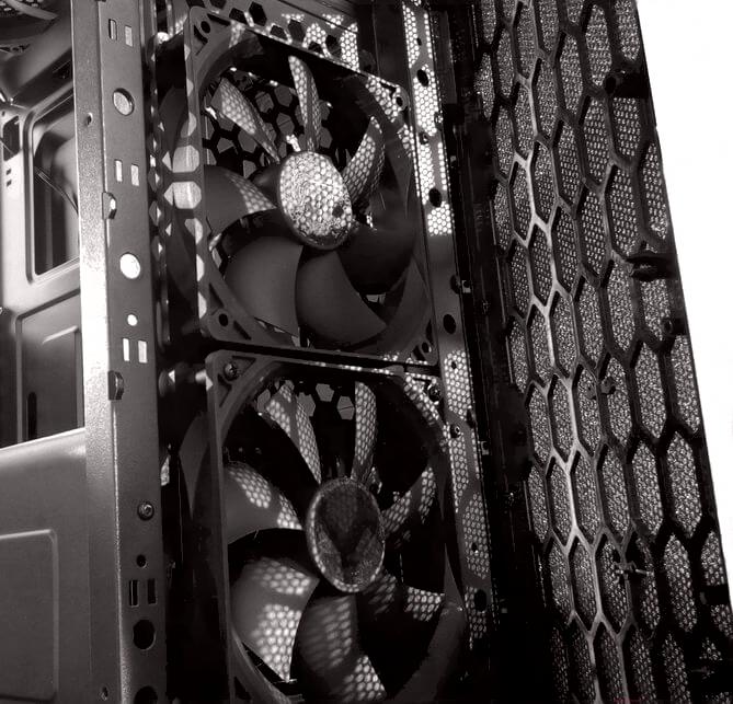 

Компьютер Jet Gamer [5i9400FD8SD1X166L4W6], Gamer 5i9400FD8SD1X166L4W6