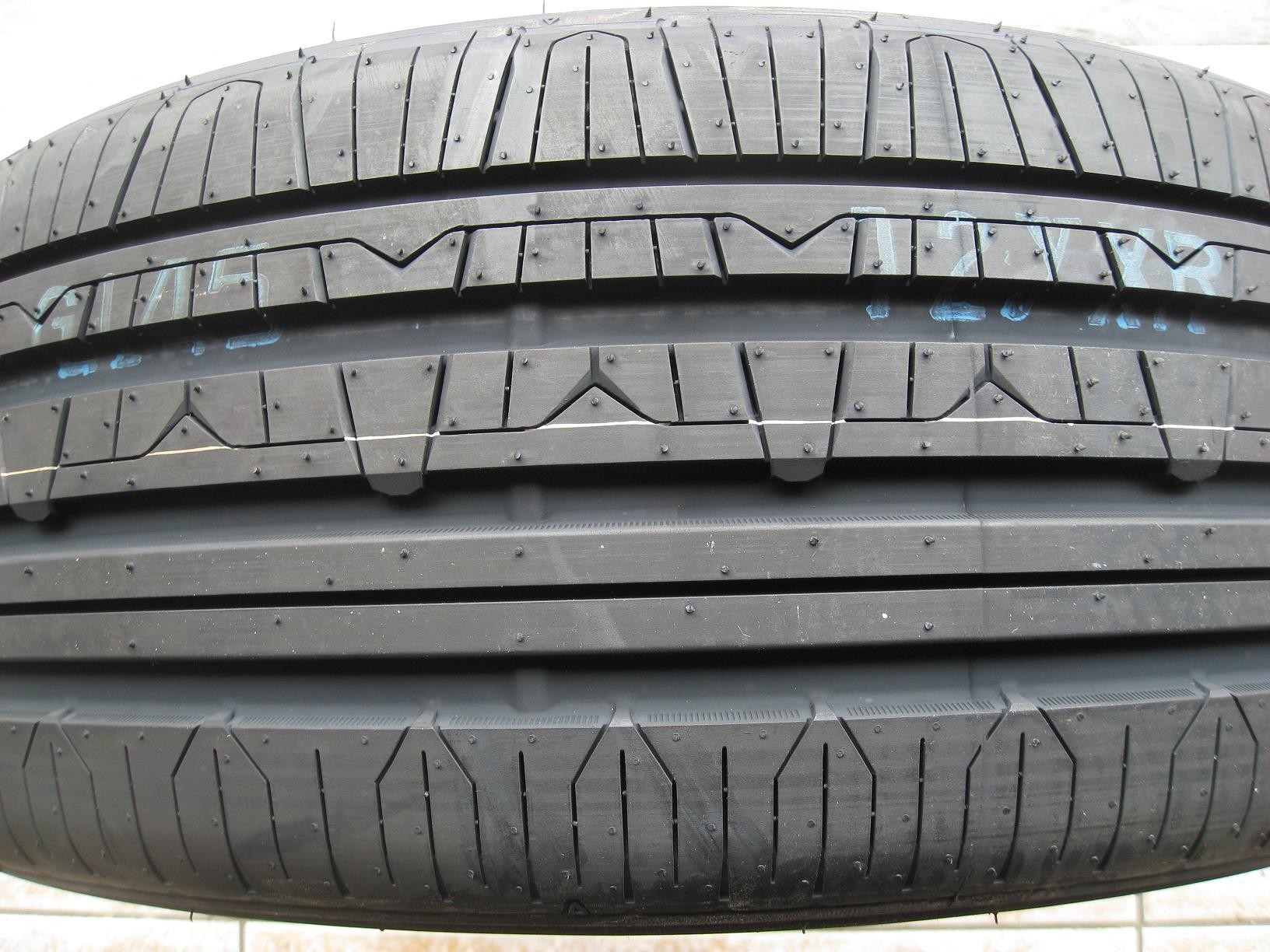 

Шины Nitto NT830 205/60R16 96W