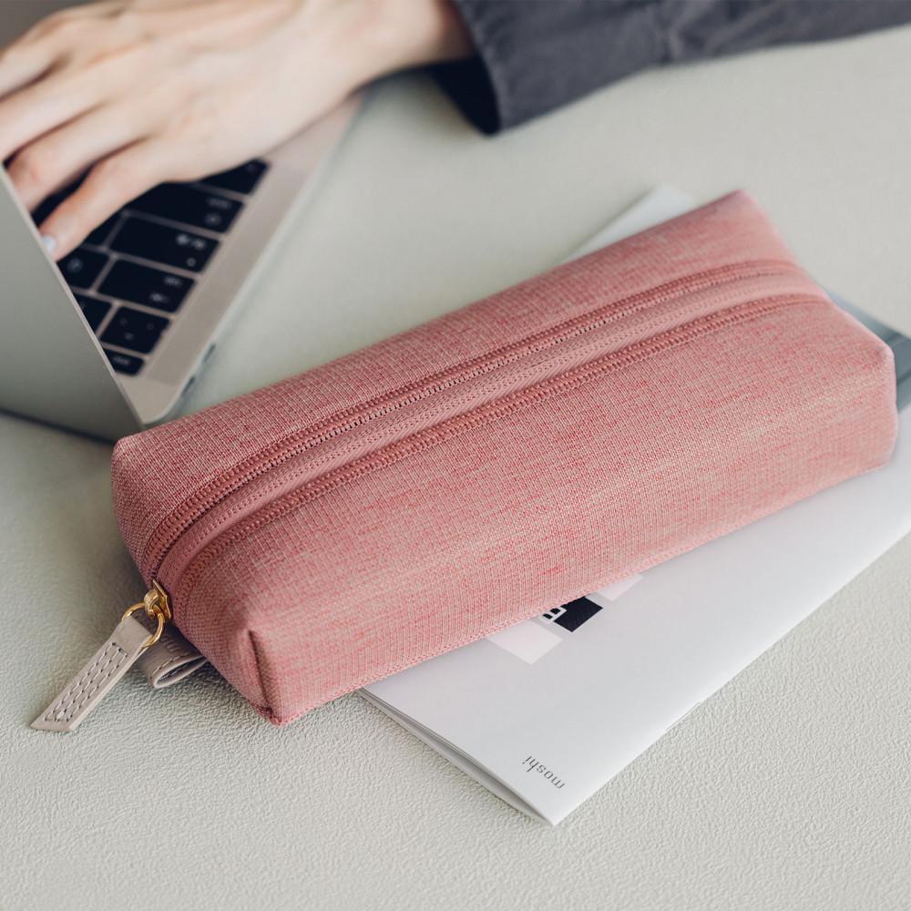 

Органайзер для хранения Moshi Пенал Pluma Pouch неопрен. Цвет гвоздика розовая.Moshi Pluma Pouch - Carnation Pink Carnation Pink [99MO104305], Пенал Pluma Pouch неопрен. Цвет гвоздика розовая.Moshi Pluma Pouch - Carnation Pink