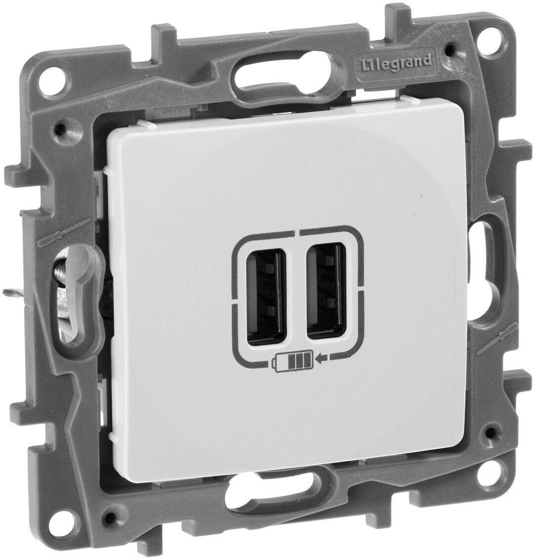 

Розетка Legrand Etika 672294 белый