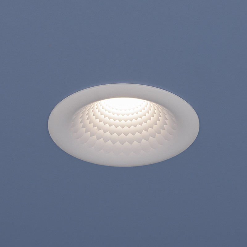 

Встраиваемый светильник Elektrostandard 9904 LED 5W WH белый, 9904 LED 5W WH белый
