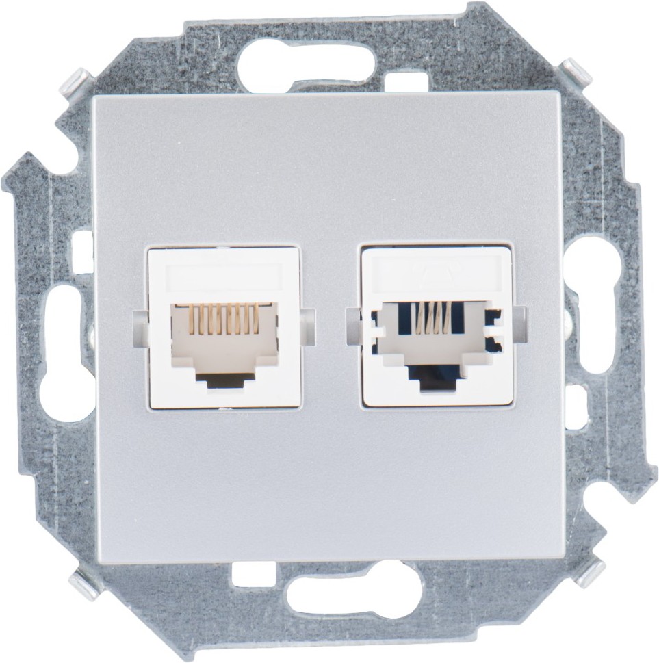 

Розетка Simon 1591590-033 алюминий
