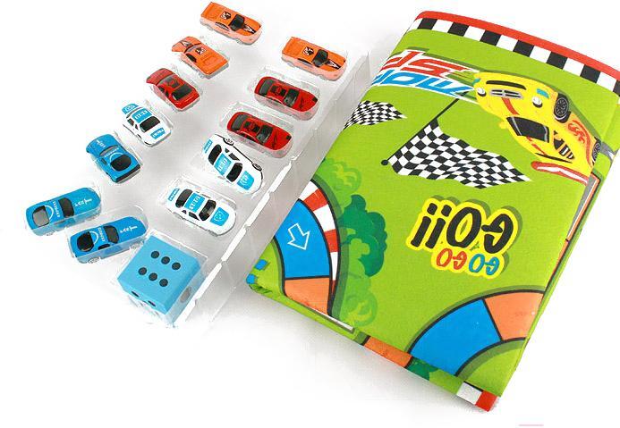 

Игровой коврик Darvish 12 машин и кубик (DV-T-2227)