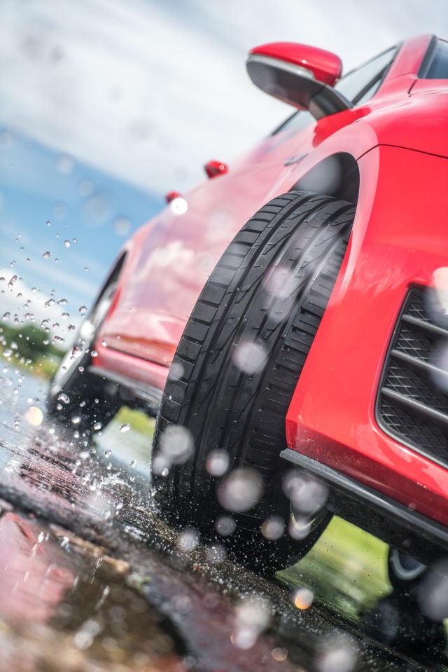 

Шины Nokian Hakka Blue 2 215/55R16 97W летняя, Hakka Blue 2 215/55R16 97W летняя