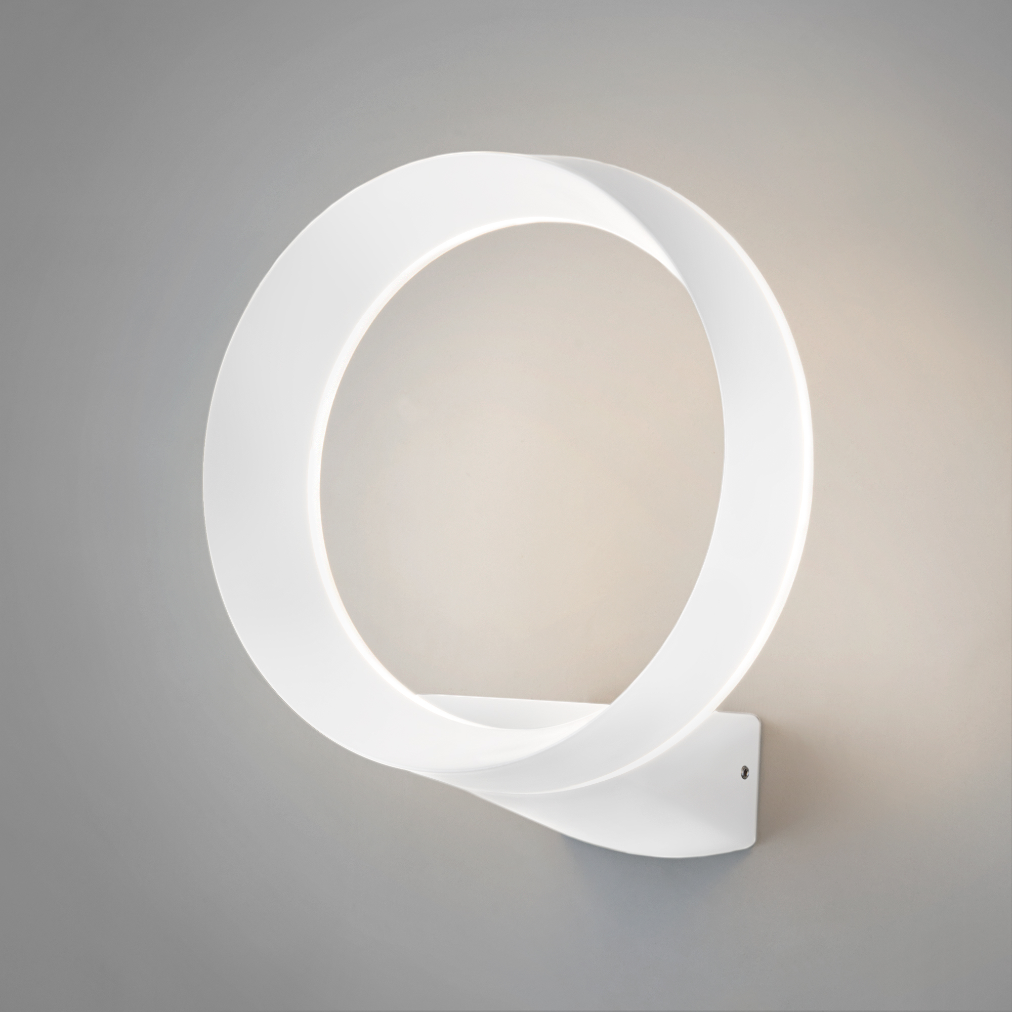 

Уличный настенный светильник Elektrostandard 1710 Techno LED Ring белый
