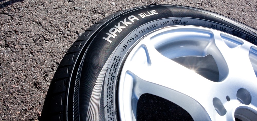 

Автомобильные шины Nokian Hakka Blue 225/55R16 99V, Hakka Blue 225/55R16 99V