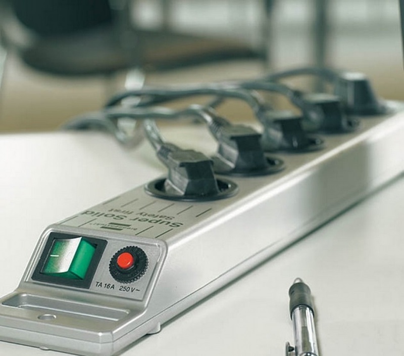 

Сетевой фильтр Brennenstuhl Super-Solid-Line 5 Sockets 2.5m [1153340115], Super-Solid-Line 5 Sockets 2.5m