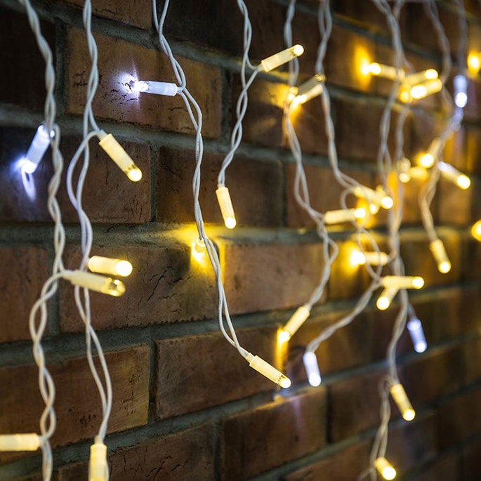 

Новогодняя гирлянда Neon-night Айсикл 4.8x0.6 м 176 LED прозрачный провод теплый белый [255-146], Гирлянда Айсикл (бахрома) светодиодный, 4,8 х 0,6 м, прозрачный провод, диоды ТЕПЛО-БЕЛЫЕ, 176 диодо