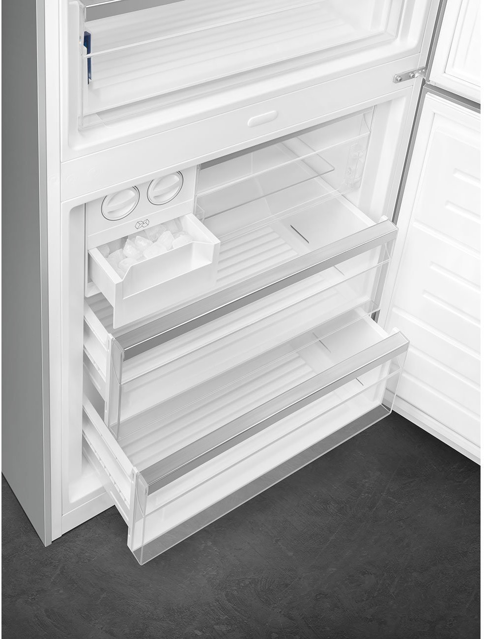 

Холодильник Smeg FA490RX5