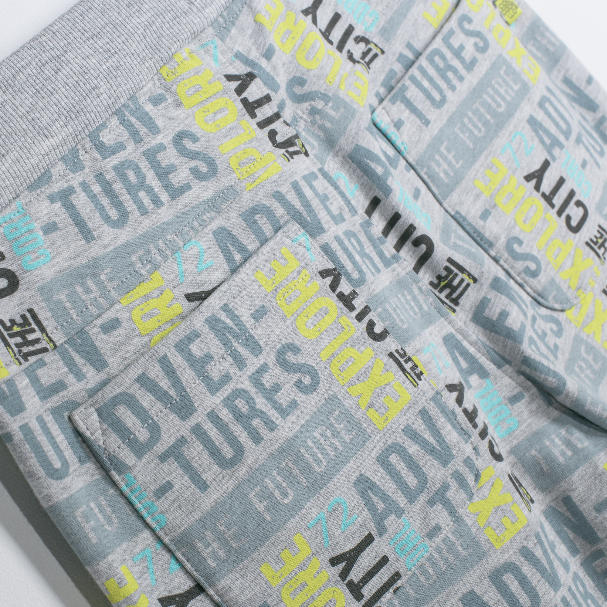

Пеленальный столик Chicco Cuddle Bubble Cool Grey 340728354 [00079348190000], Пеленальный столик Chicco Cuddle Bubble Cool Grey 340728354 00079348190000