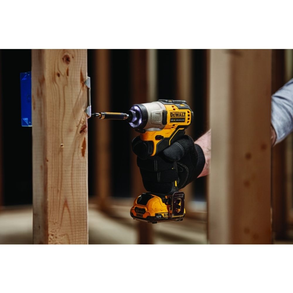 

Электроотвертка и шуруповёрт DeWalt DCF801D2-QW, DCF801D2-QW