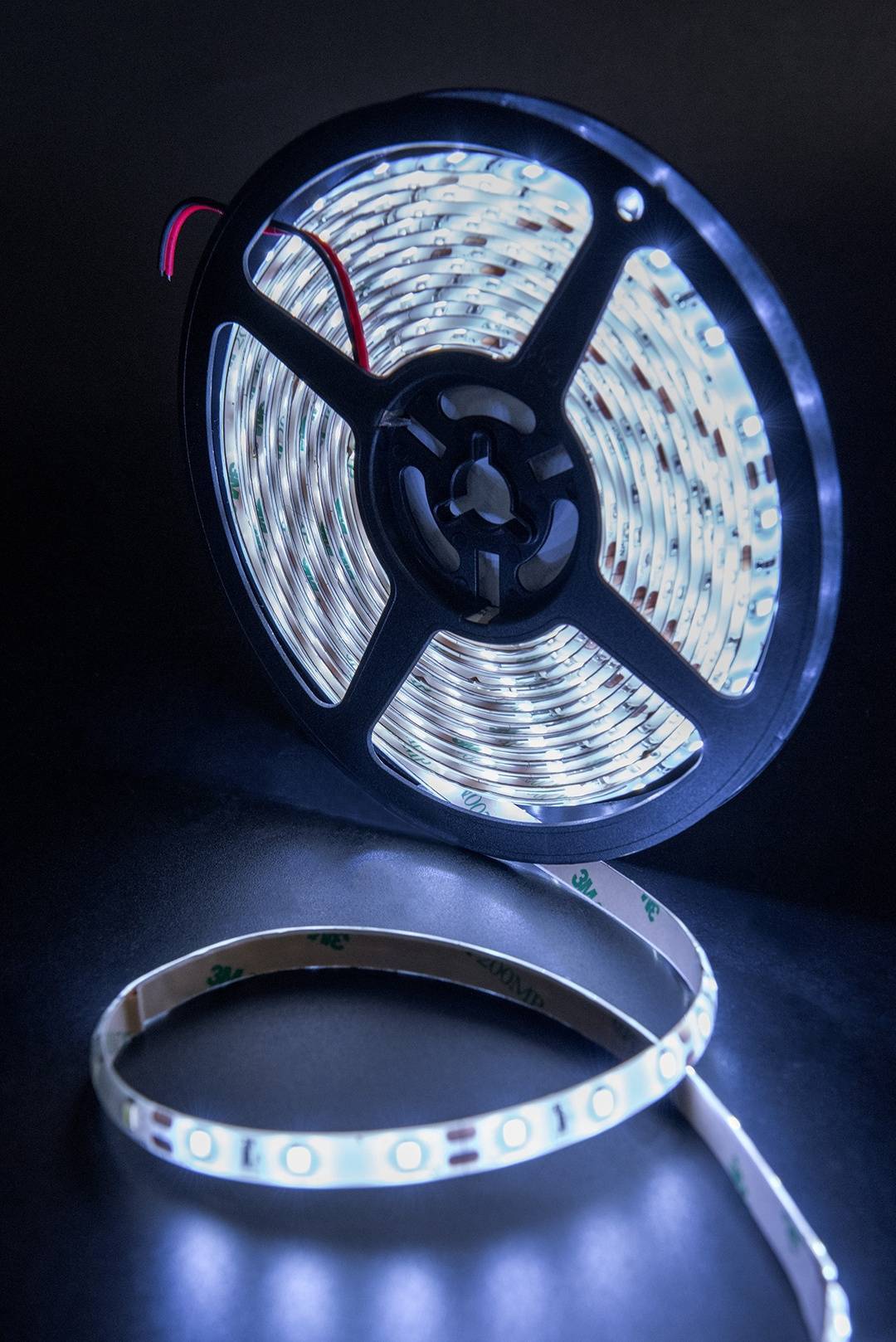 

SWG Лента светодиодная стандарт 2835, 60 LED/м, 4,8 Вт/м, 12В , IP65, Цвет: Холодный белый [SWG260-12-4.8-W-65], Светодиодная лента SWG Лента светодиодная стандарт 2835, 60 LED/м, 4,8 Вт/м, 12В , IP65, Цвет: Холодный белый SWG260-12-4.8-W-65