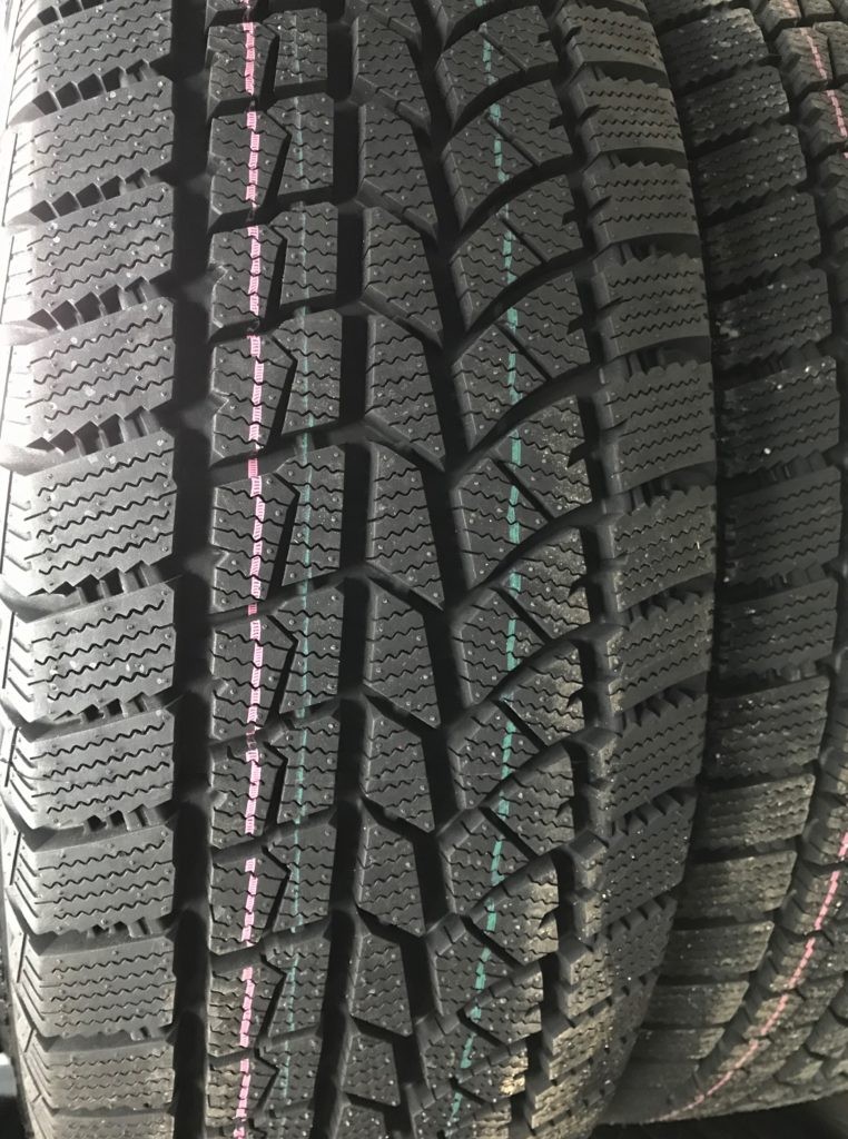 

Шины DoubleStar DW02 215/70R16 100T, DW02 215/70R16 100T