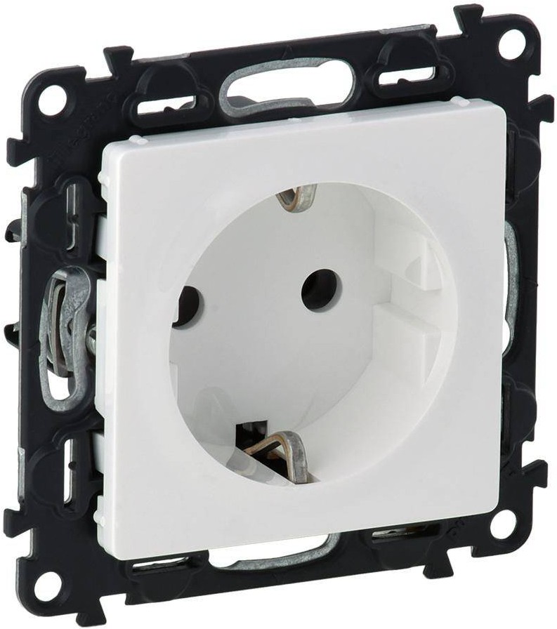

Розетка и выключатель Legrand 753424, Розетка Legrand 753424