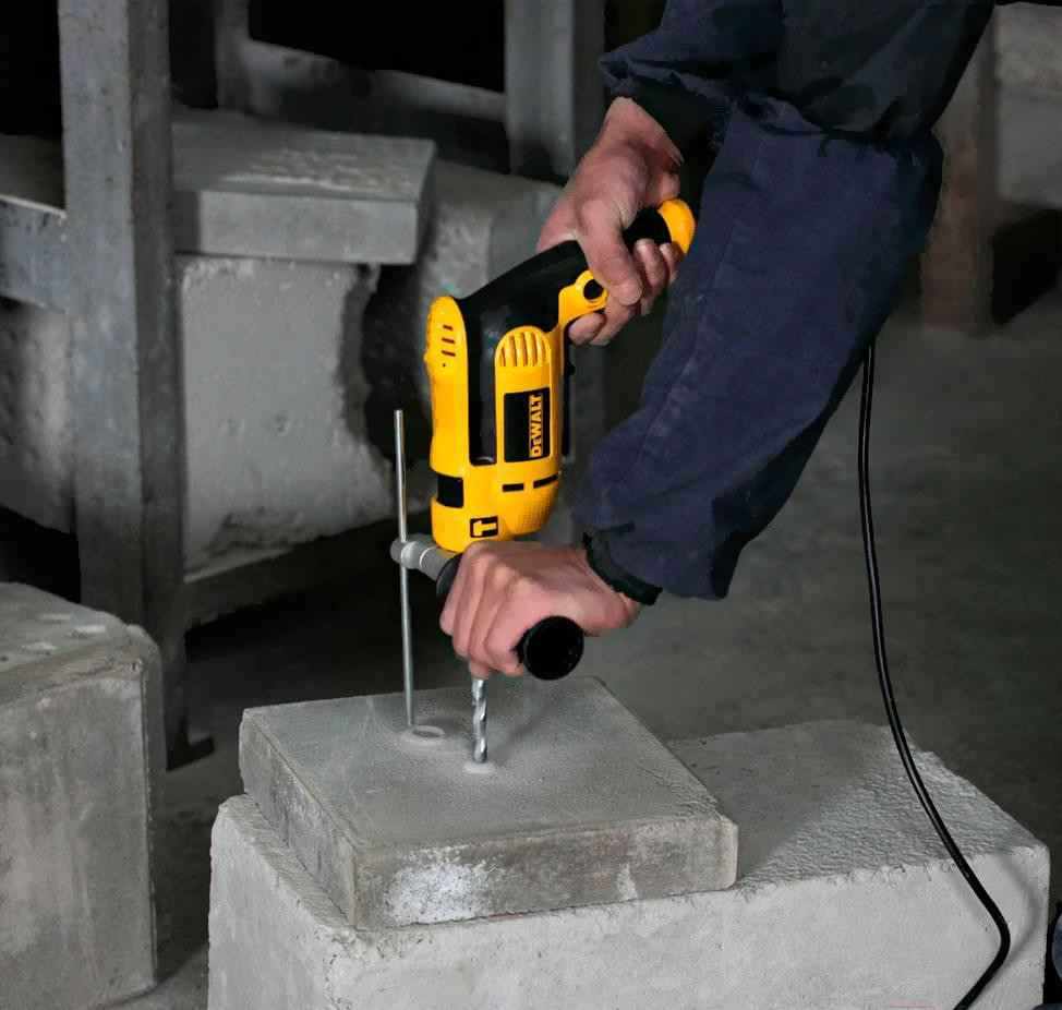 

Дрель ударная DeWalt DWD024-KS
