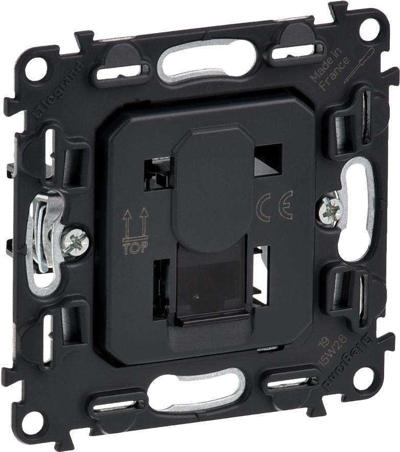 

Розетка Legrand 753070