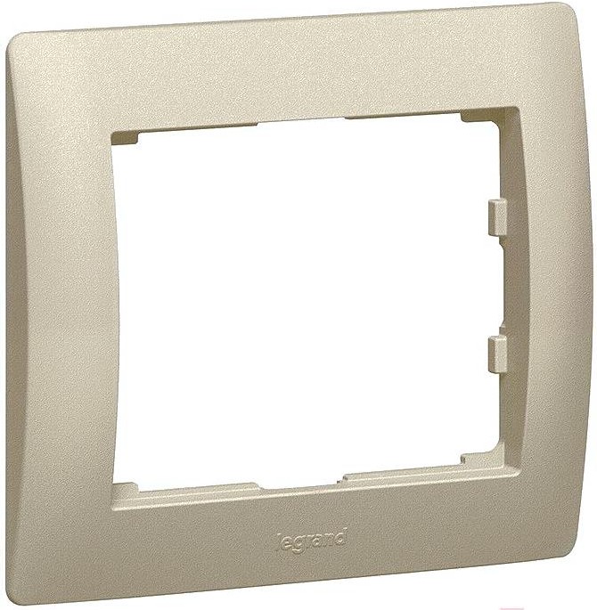 

Рамка Legrand Galea Life 771401 титан