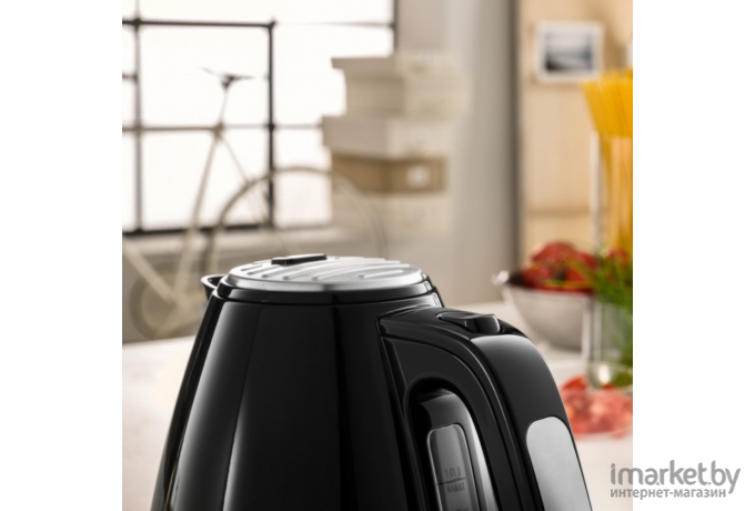 Электрочайник DeLonghi Active Line KBLA2000.BK