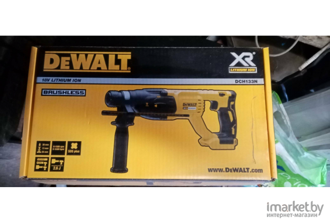 Профессиональный перфоратор DeWalt DCH133N-XJ