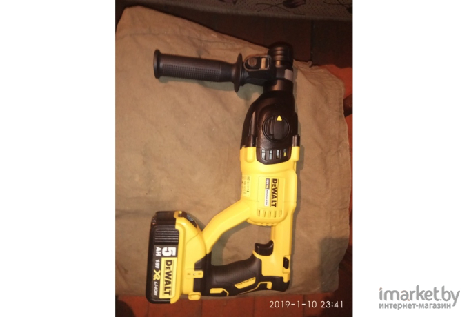 Профессиональный перфоратор DeWalt DCH133N-XJ