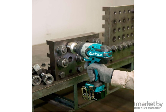 Профессиональный гайковерт Makita DTW1002Z