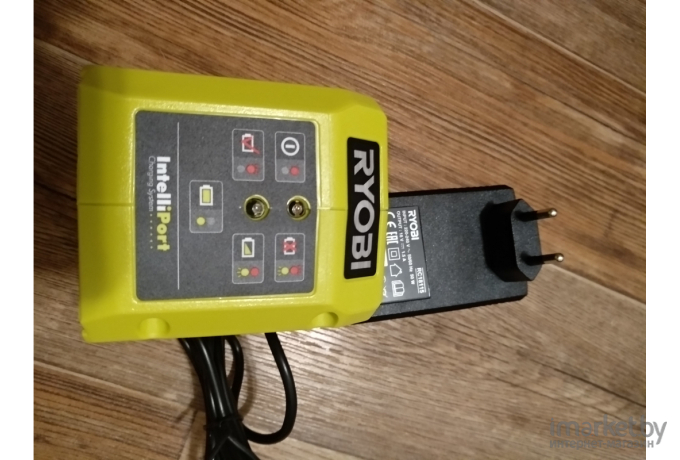 Зарядное устройство Ryobi RC18115 ONE+ 5133003590 (18В)