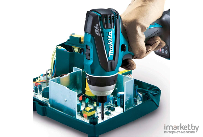 Аккумуляторный винтоверт Makita DTP141Z