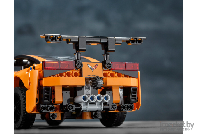 Конструктор Lego Technic Машина Chevrolet Corvette ZR1 42093