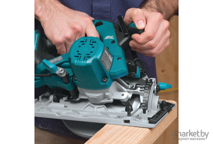 Профессиональная дисковая пила Makita DHS680Z