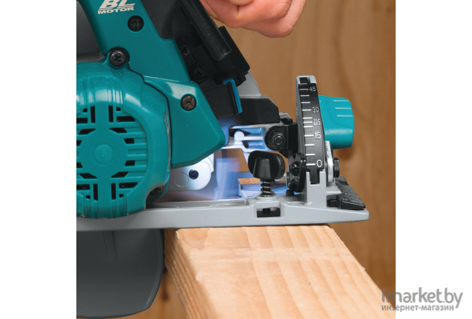 Профессиональная дисковая пила Makita DHS680Z