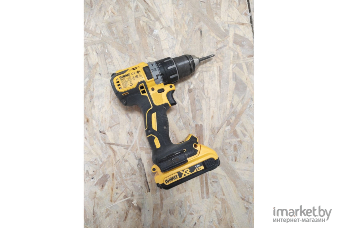 Дрель-шуруповерт DeWalt DCD791NT