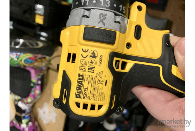 Дрель-шуруповерт DeWalt DCD791NT