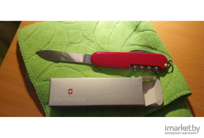Туристический нож Victorinox Waiter 9 функций карт. коробка красный [0.3303]