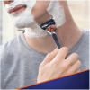 Подарочный набор Gillette Кассеты сменные Fusion ProGlide 8 шт