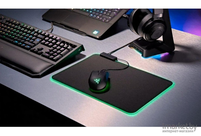 Коврик для мыши Razer Goliathus Chroma [RZ02-02500100-R3M1]