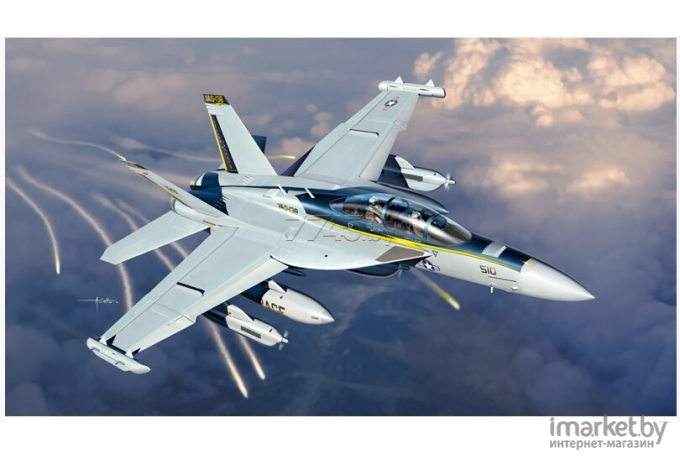 Сборная модель Italeri Палубный самолет EA-18G Growler [2716]