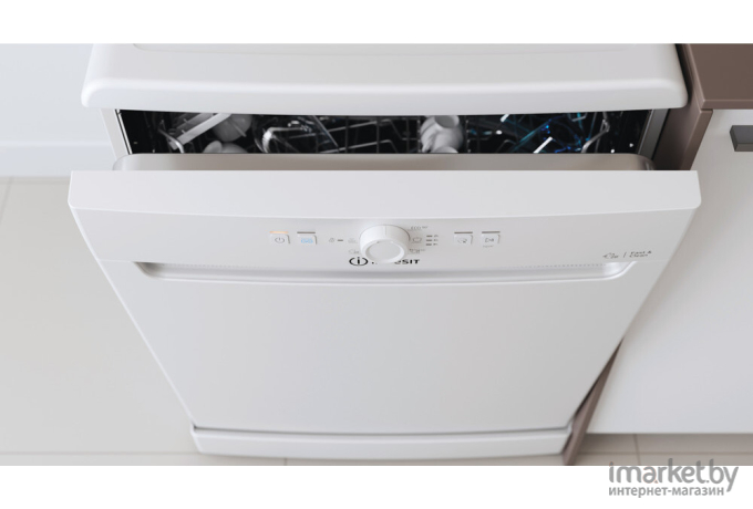 Посудомоечная машина Indesit DFE 1B10 [869991589410]