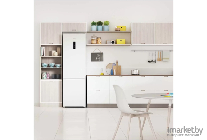 Холодильник Indesit ITS 5200 W