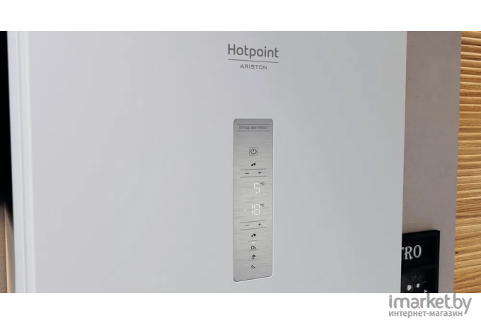 Холодильник Hotpoint-Ariston HTS 7200 W O3