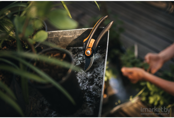 Секатор Fiskars SmartFit P541 [1057169]