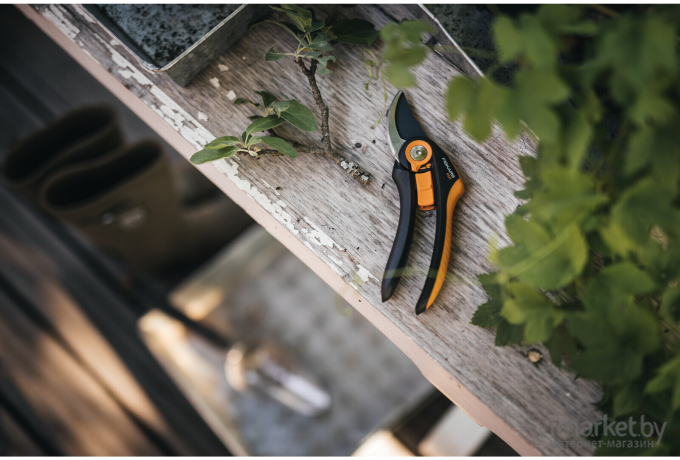 Секатор Fiskars SmartFit P541 [1057169]