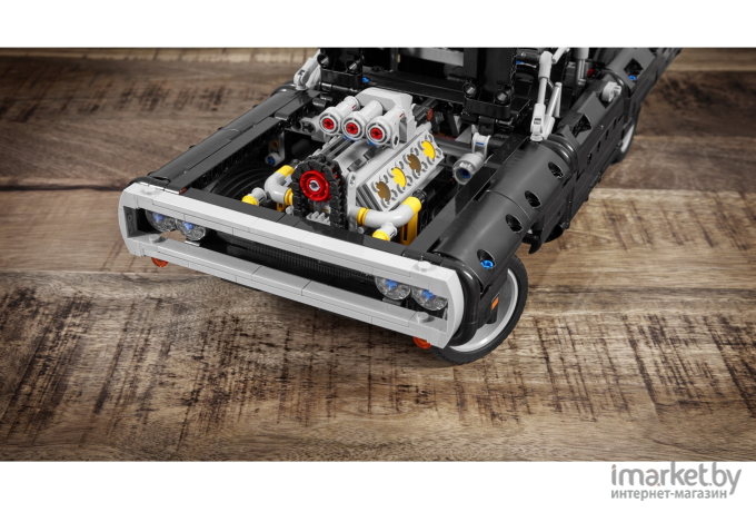 Конструктор LEGO TECHNIC Dodge Charger Доминика Торетто [42111]