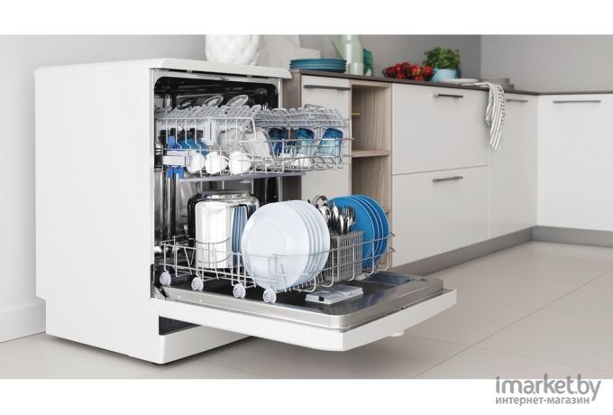 Посудомоечная машина Indesit DFE 1B19 14